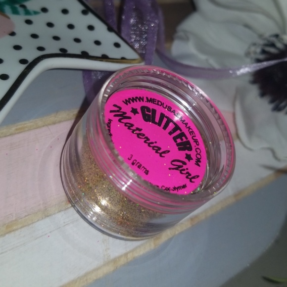 💙🌟🧚‍♀️MATERIAL GIRL Medusa Makeup Glitter Pot NWT - Picture 8 of 8